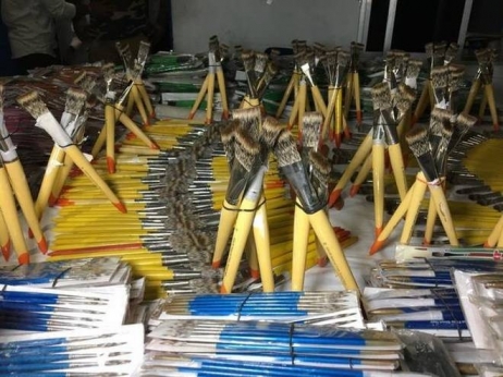 Huge haul of painting brushes made of mongoose hair